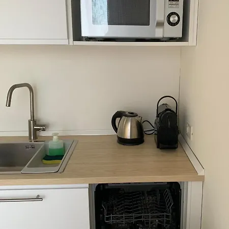 Garda Girasole Trilocale A Due Passi Dal Con Posto Auto Privato Apartment *