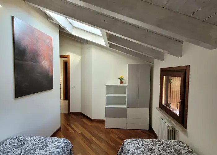 Garda Girasole Trilocale A Due Passi Dal Con Posto Auto Privato 公寓