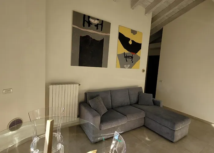 公寓 Garda Girasole Trilocale A Due Passi Dal Con Posto Auto Privato 代森扎诺-德尔加达