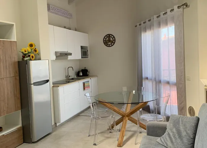 Garda Girasole Trilocale A Due Passi Dal Con Posto Auto Privato