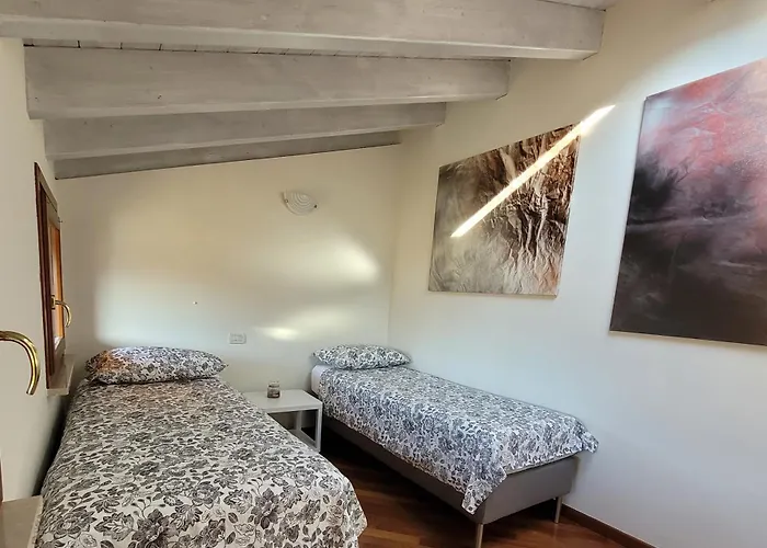 Garda Girasole Trilocale A Due Passi Dal Con Posto Auto Privato 公寓 代森扎诺-德尔加达