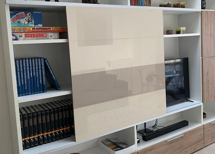 Garda Girasole Trilocale A Due Passi Dal Con Posto Auto Privato * 代森扎诺-德尔加达